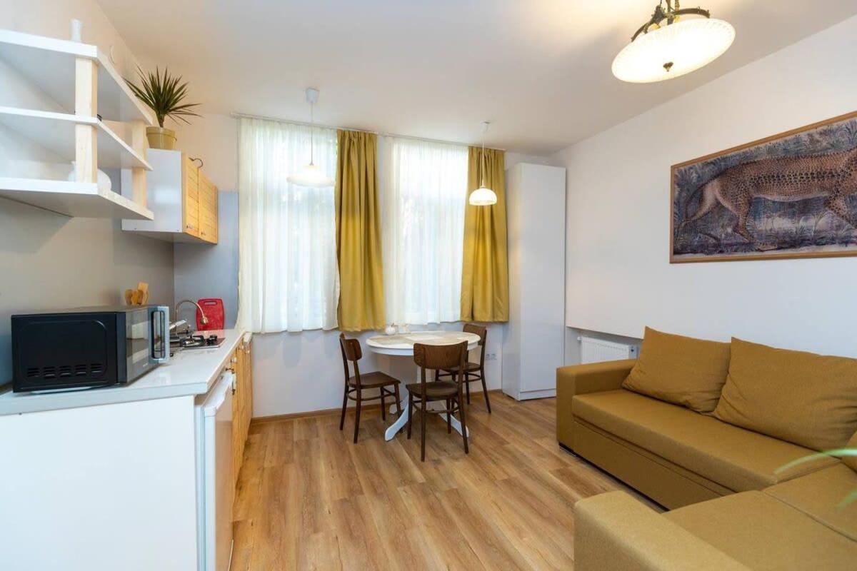 Wehost Liberty Square Apartments Tbilisi Eksteriør bilde