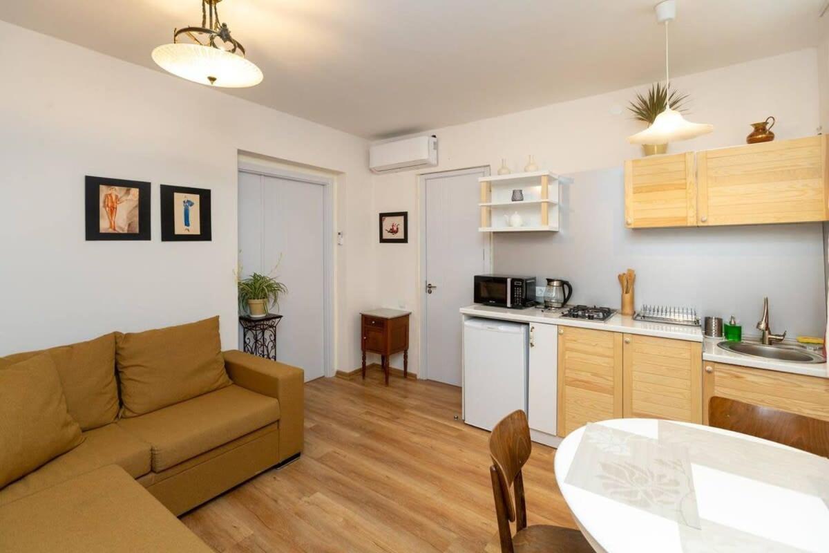Wehost Liberty Square Apartments Tbilisi Eksteriør bilde